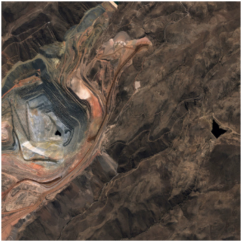 Снимок рудника Cuajone, полученный со спутника PerúSAT-1